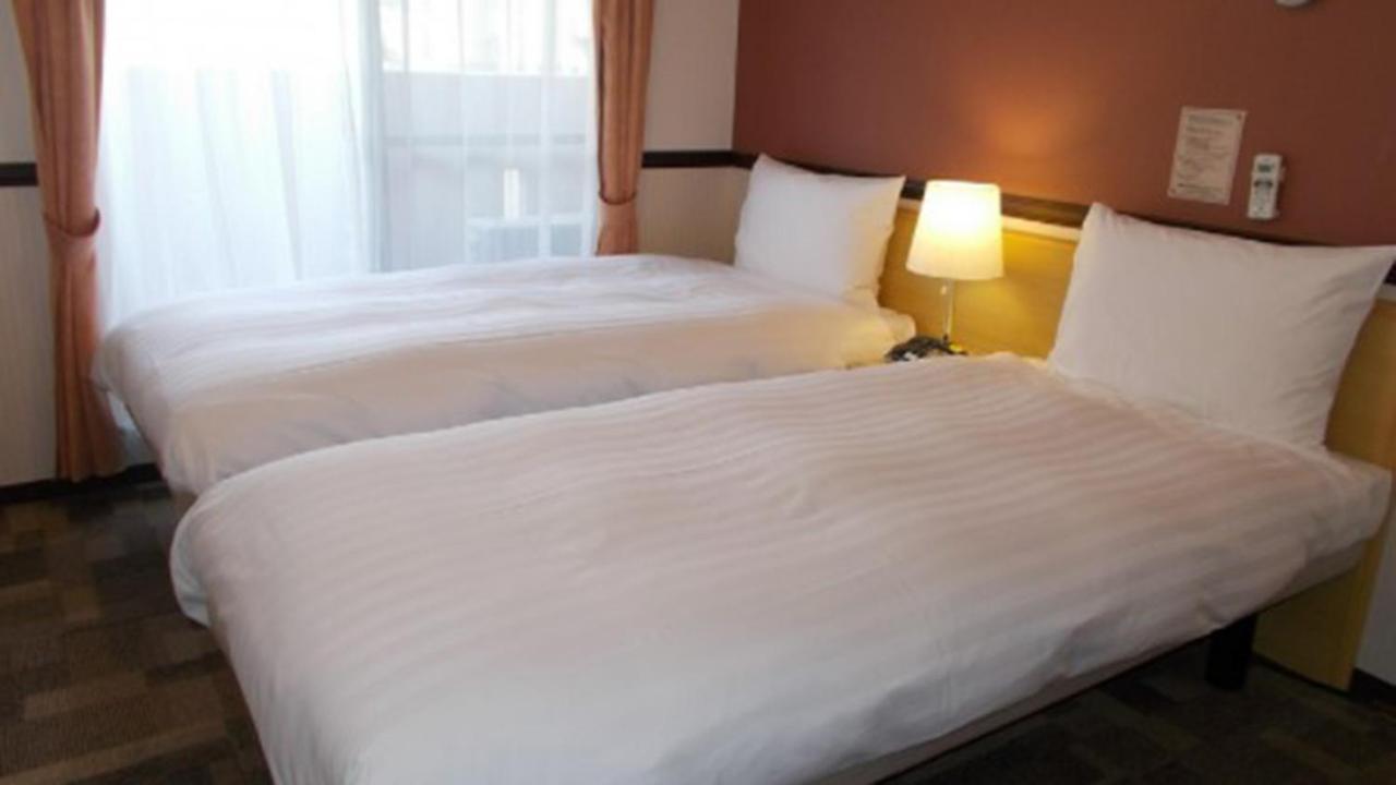 Toyoko Inn Tokyo Asakusa Senzoku Tsukuba Express ภายนอก รูปภาพ