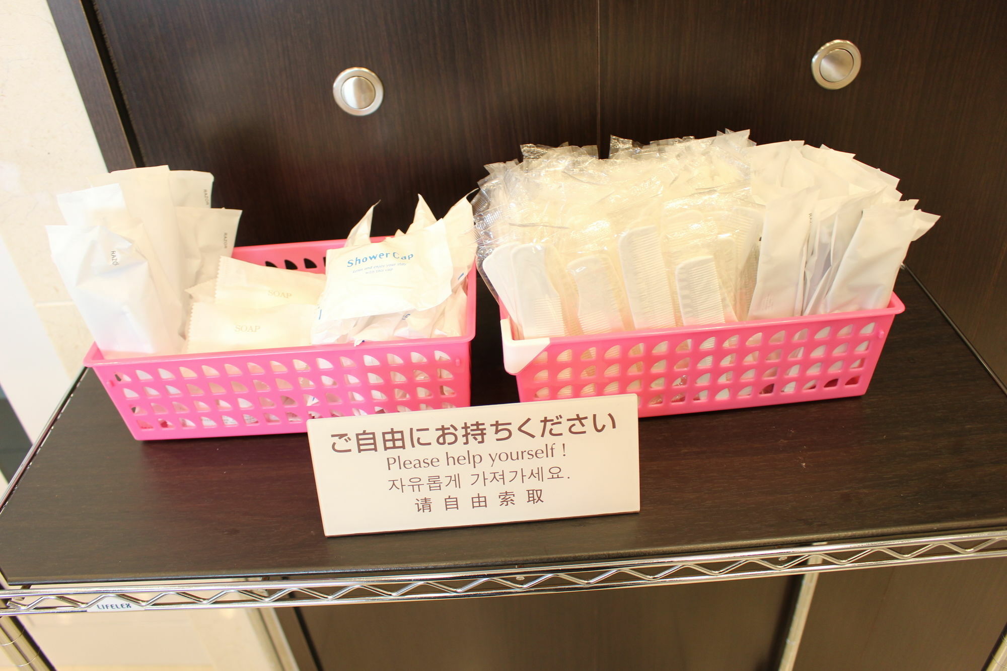 Toyoko Inn Tokyo Asakusa Senzoku Tsukuba Express ภายนอก รูปภาพ