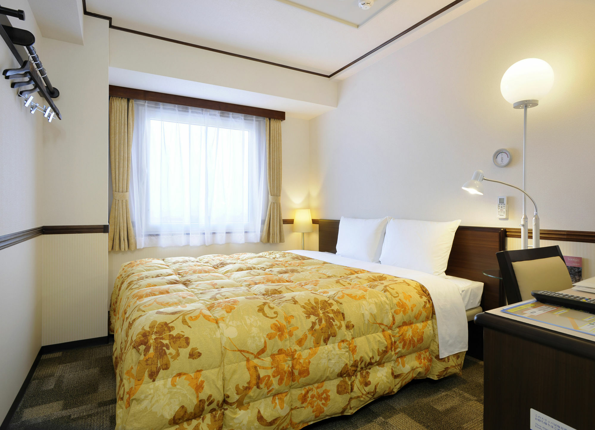 Toyoko Inn Tokyo Asakusa Senzoku Tsukuba Express ภายนอก รูปภาพ